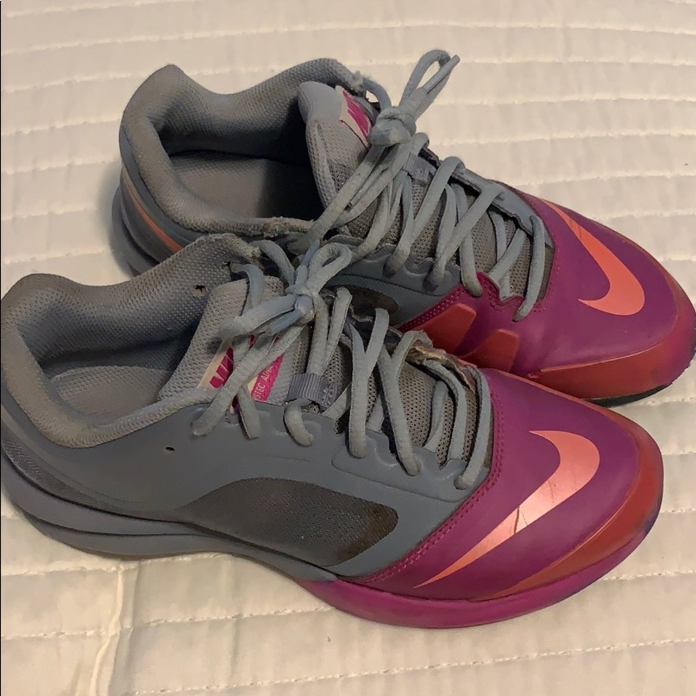 Nike Women’s Tennis Shoes